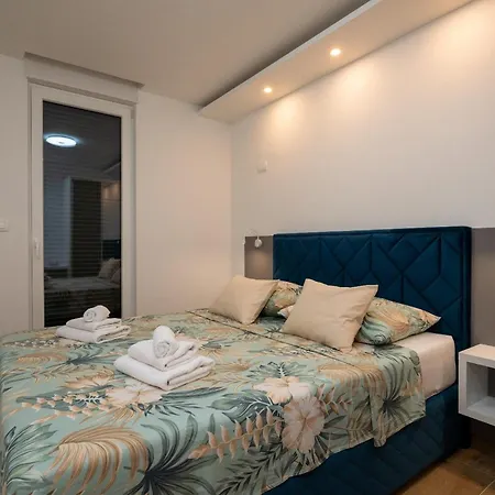 Luxury Giovanni Ii Apartman *